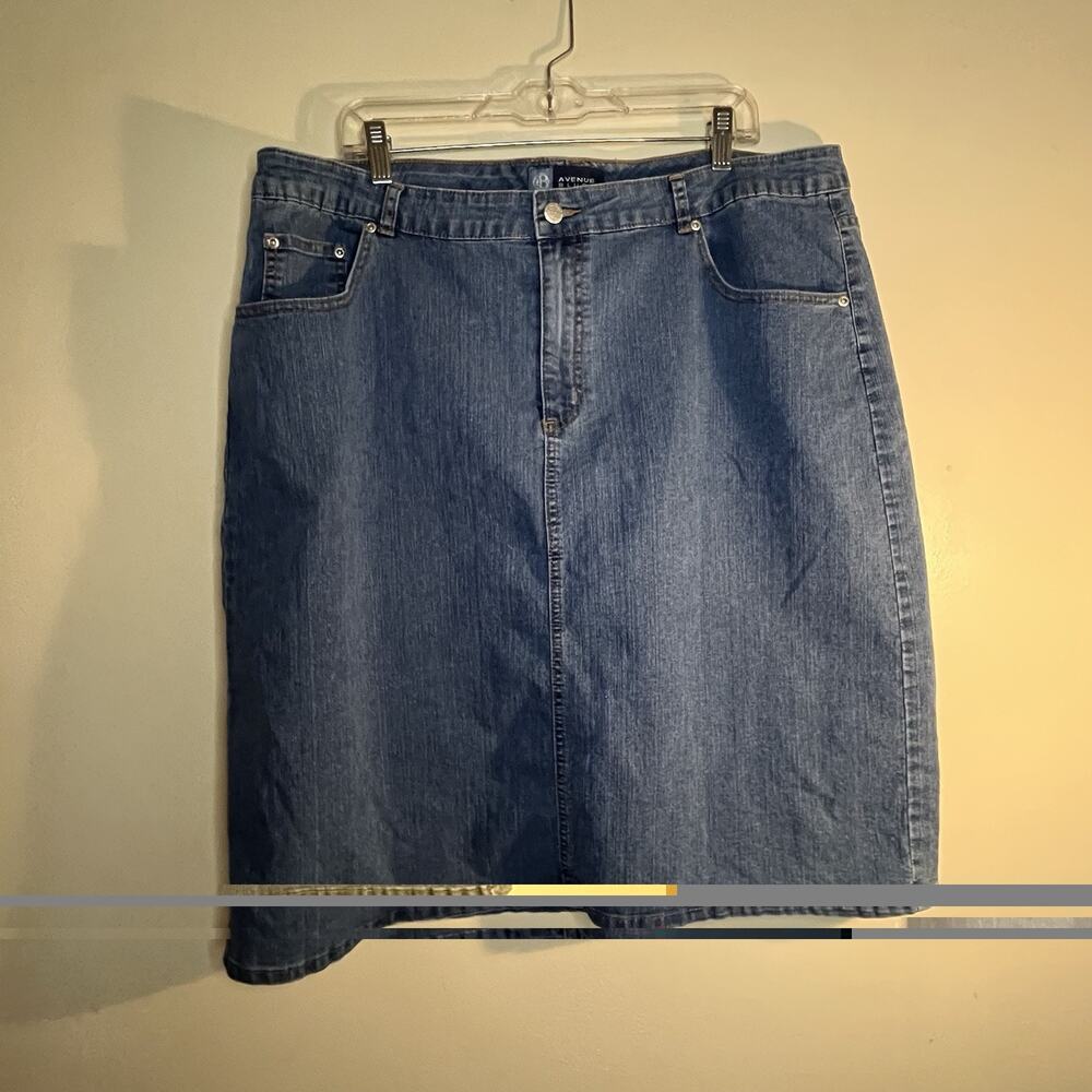 Avenue Blues Jean Skirt Size 20 Women Zip Closure